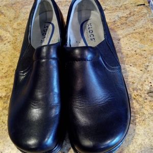 Klogs Brand Shoes Slip resistant Wedge Good used condition size 9 1/2